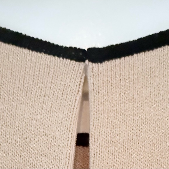 St. John Collection Gold and Black Sheath Dress, 3/4 Sleeve Crew Neck, Size 10 - Picture 4 of 5